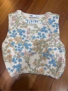 Zara Cream Floral Knit Tank Top with Blue, Peach & Pink Flowers